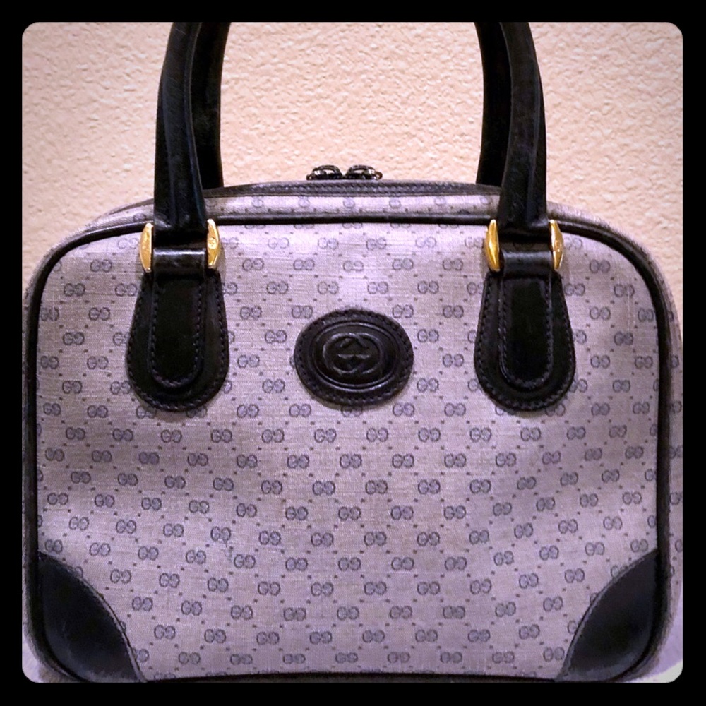 Vintage Gucci bag in beautiful condition